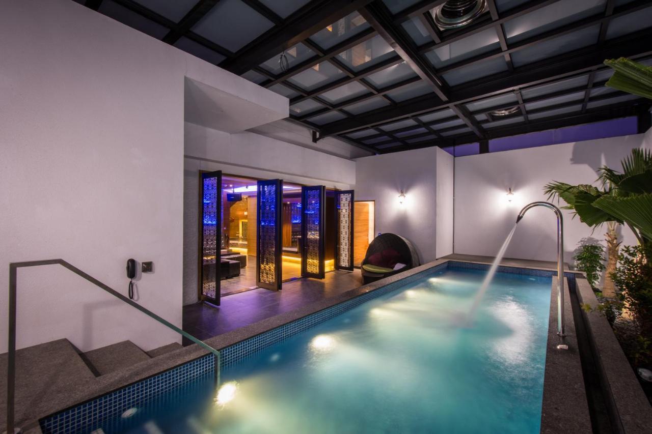 U-Her Hotel Тайджун Екстериор снимка