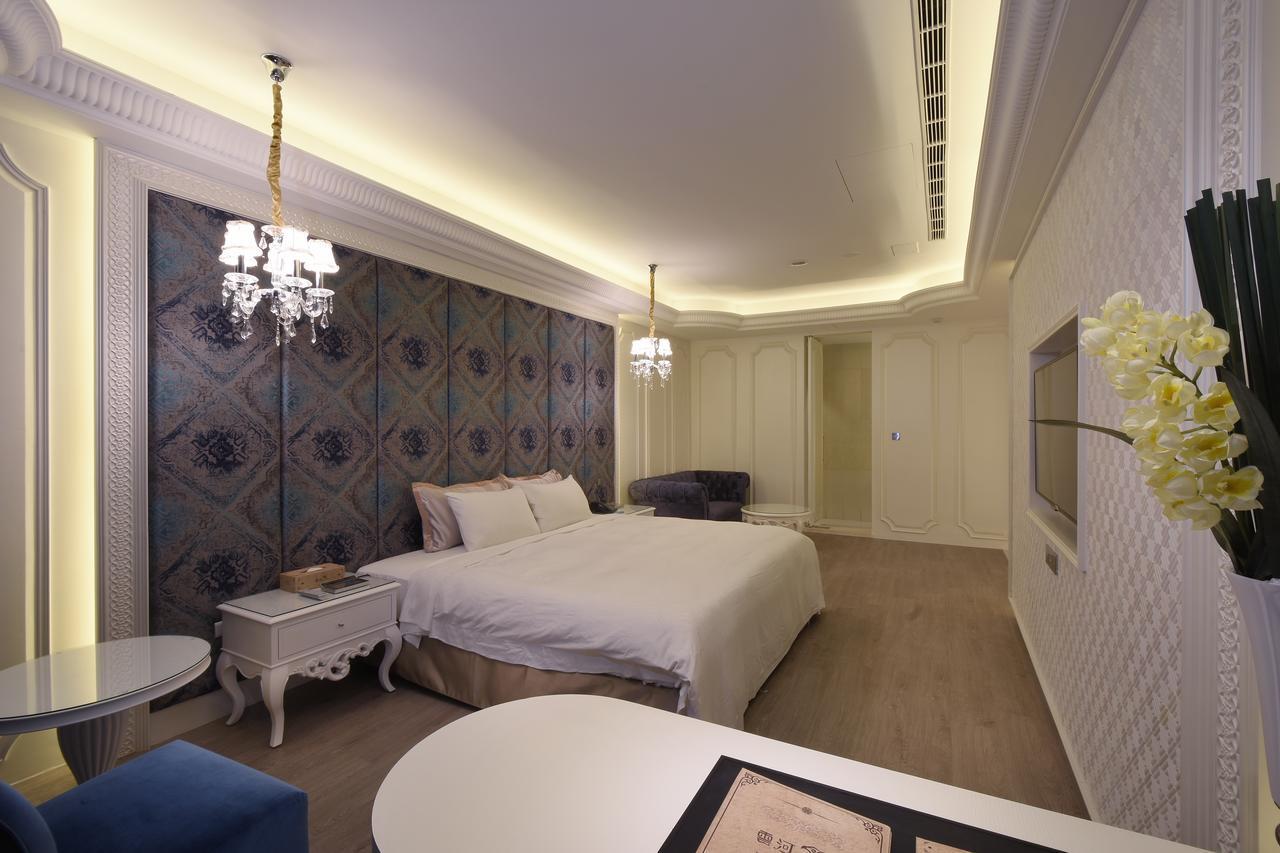 U-Her Hotel Тайджун Екстериор снимка