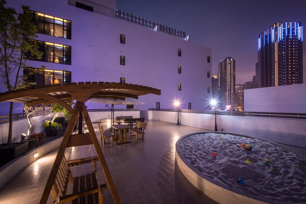 U-Her Hotel Тайджун Екстериор снимка