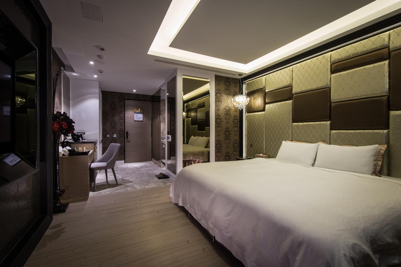 U-Her Hotel Тайджун Екстериор снимка