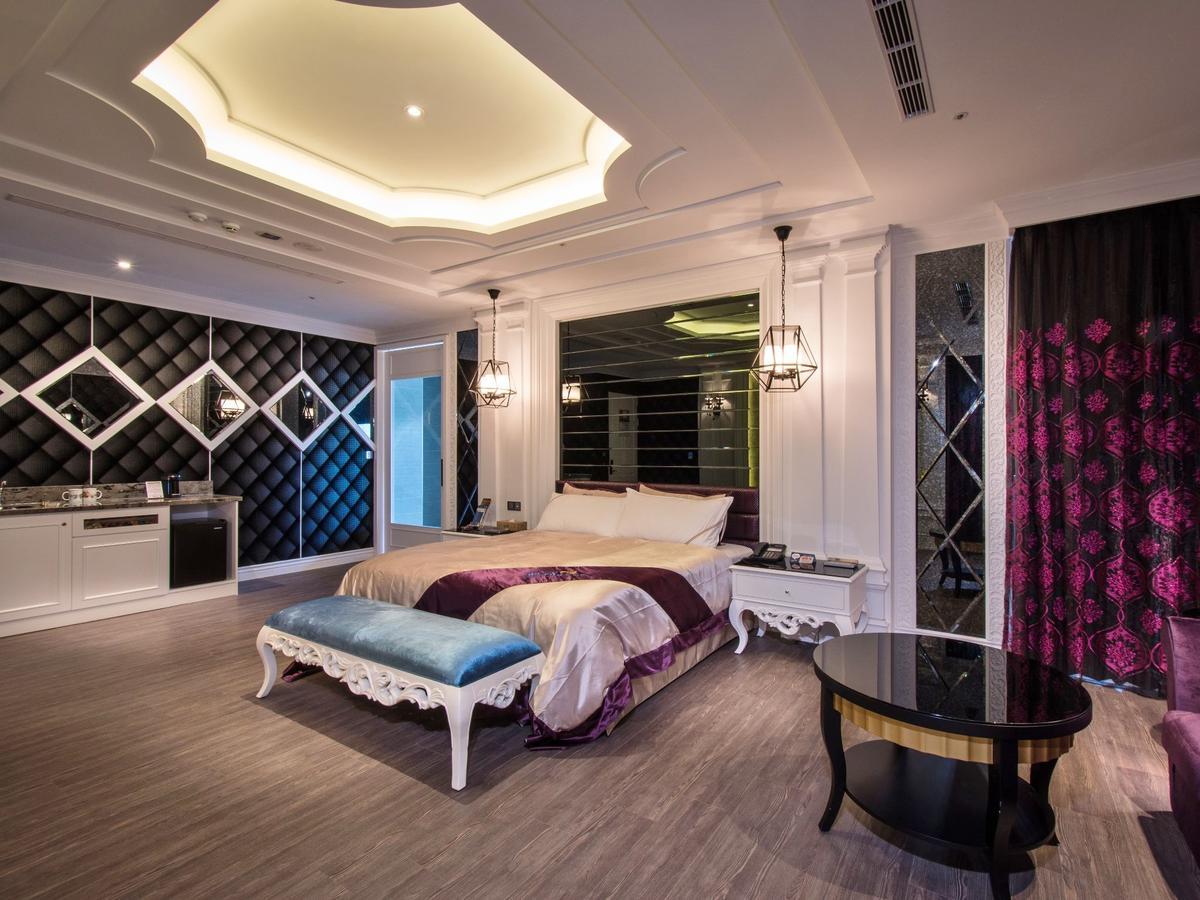 U-Her Hotel Тайджун Екстериор снимка