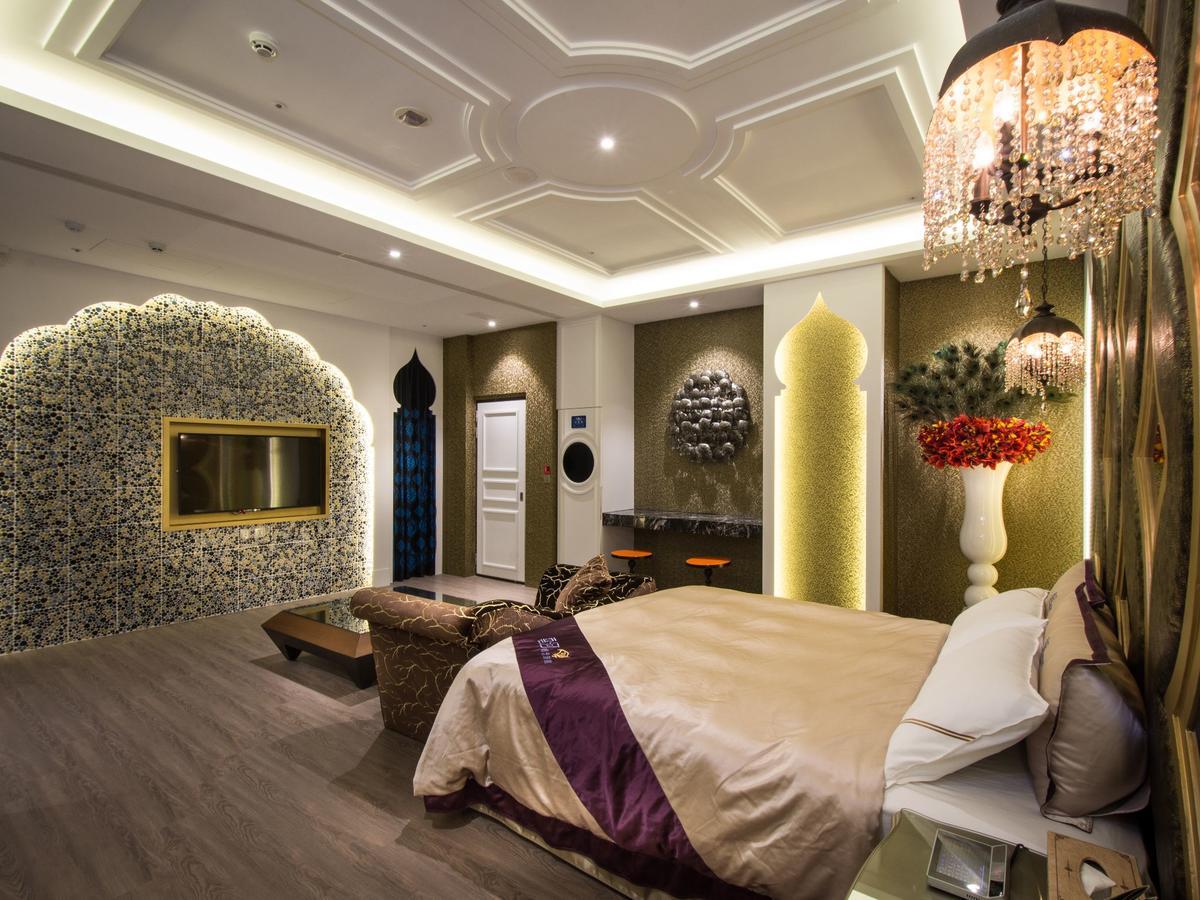 U-Her Hotel Тайджун Екстериор снимка