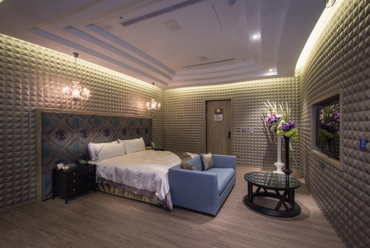 U-Her Hotel Тайджун Екстериор снимка