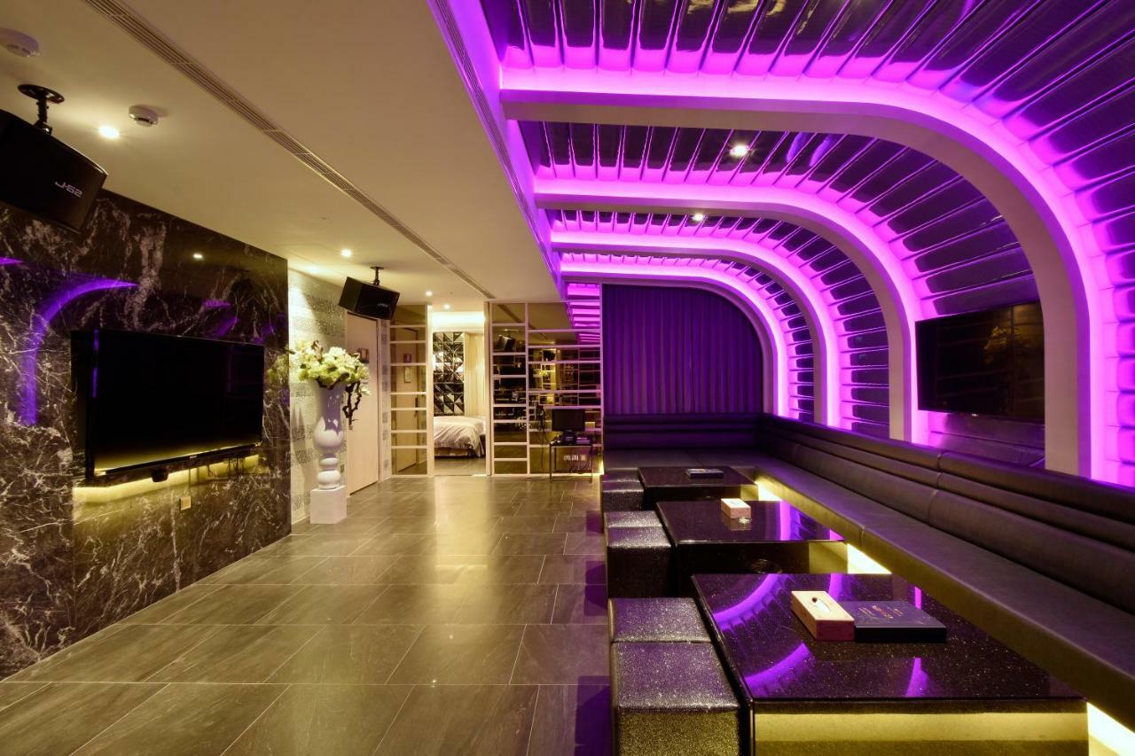 U-Her Hotel Тайджун Екстериор снимка