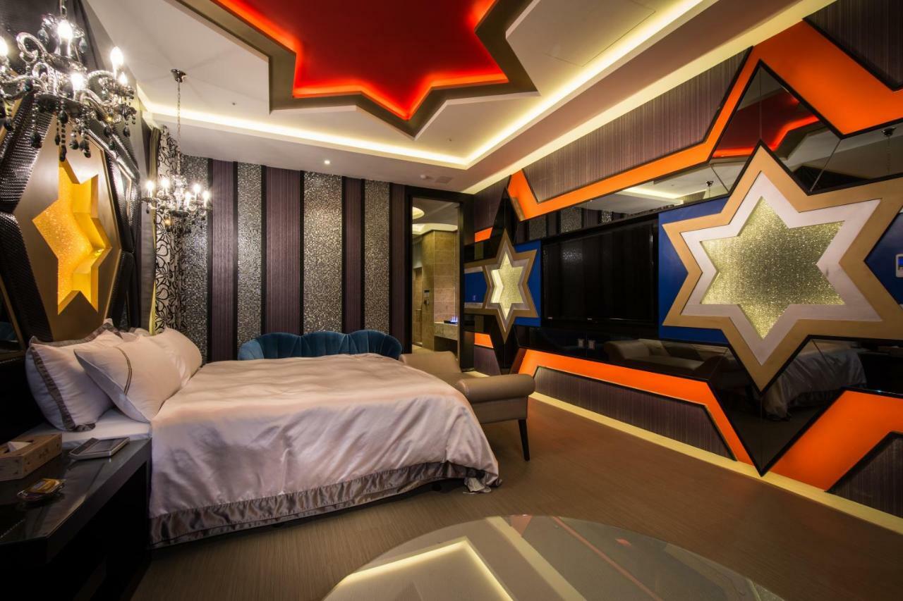 U-Her Hotel Тайджун Екстериор снимка
